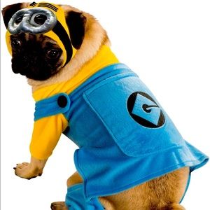 Pet Minion Costume NWT Size Medium (chest 20” neck to tail 15”) Despicable Me
